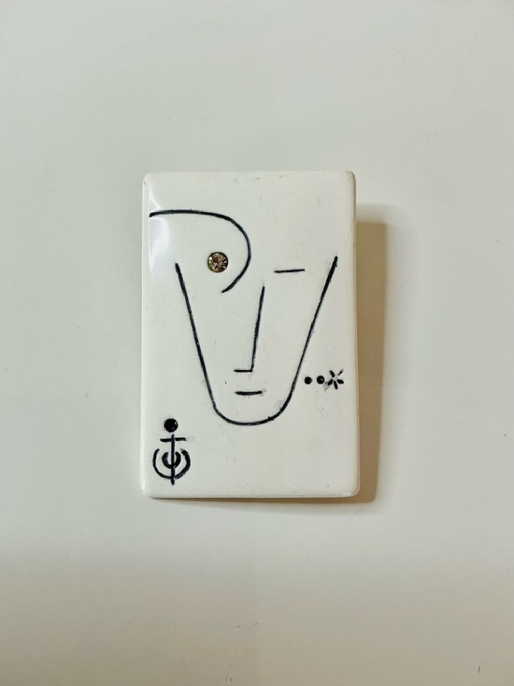 White Ceramic Abstract Face Brooch with Black Line Art Museum Souvenir Eclectic